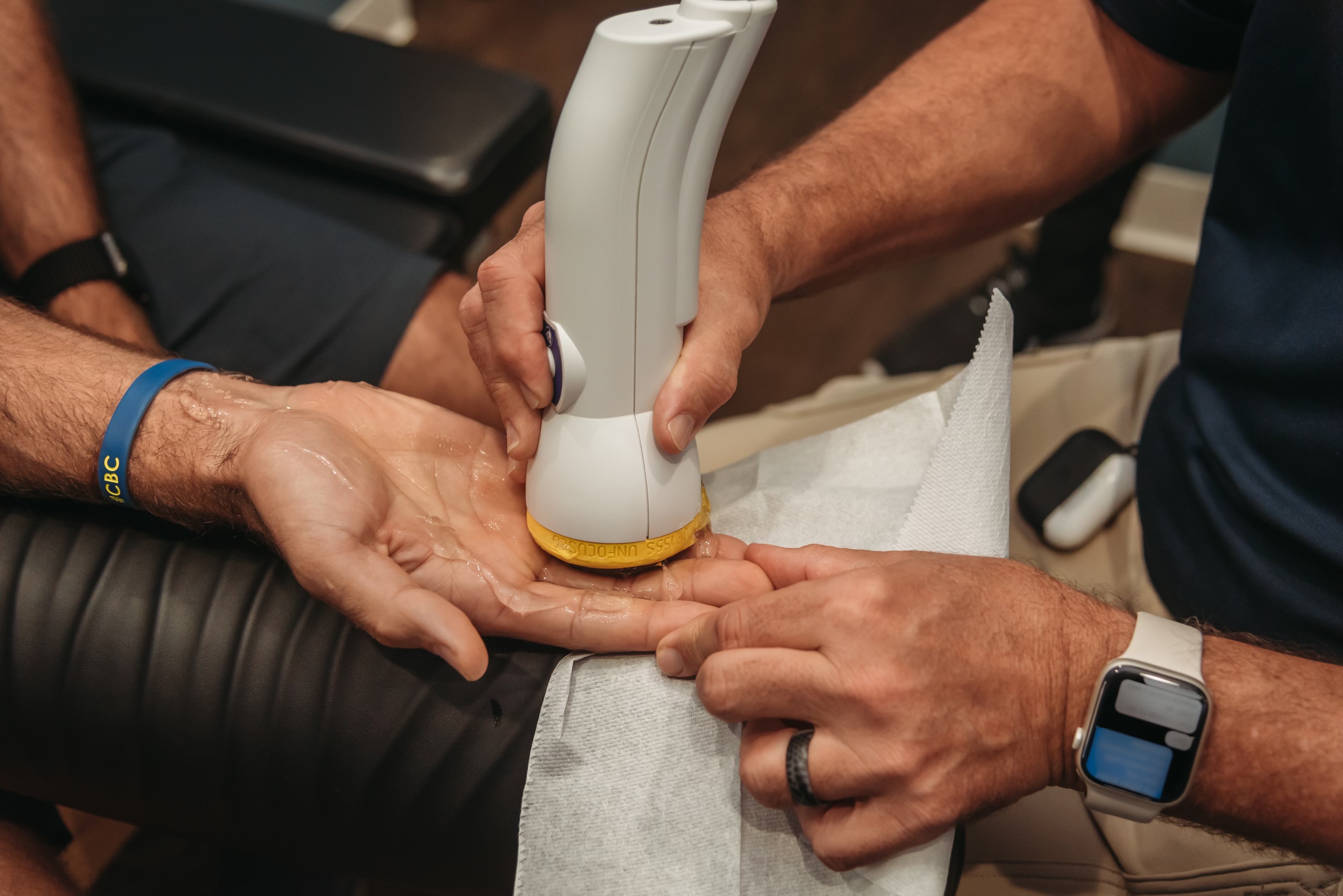 Can SoftWave Therapy Help Tendinitis in the Hand, Wrist, and Finger?